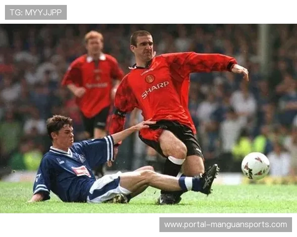 英超历史今天：1996年坎通纳吊射经典